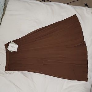 Pleated skirt